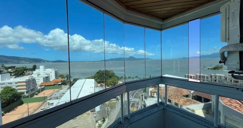 Apartamento de 3 dormitórios à venda em Coqueiros