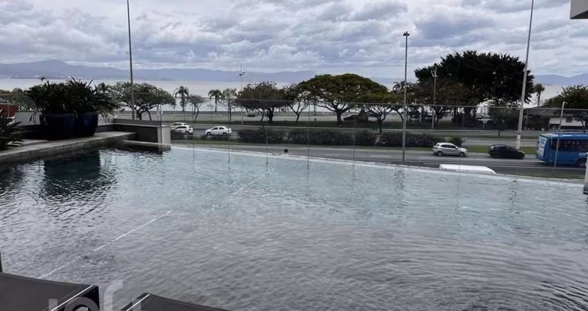 Apartamento à venda em Agronômica com 131 m², 3 qu