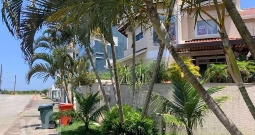 Casa à venda em Açores com 125 m², 2 quartos, 2 va