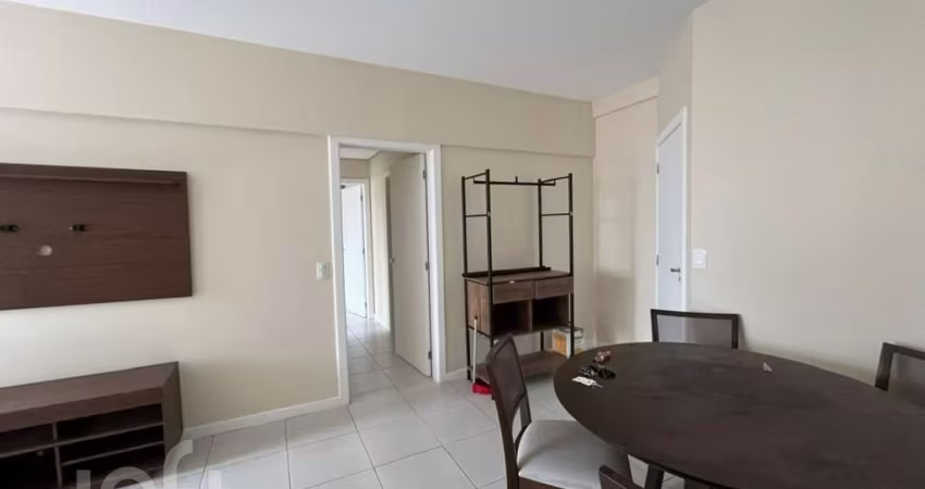 Apartamento à venda em Itacorubi com 73 m², 2 quar