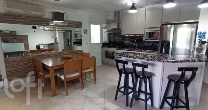 Apartamento à venda em Jurere Leste com 110 m², 3