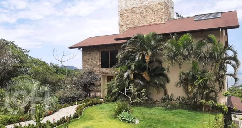 Casa à venda em João Paulo com 512 m², 3 quartos,