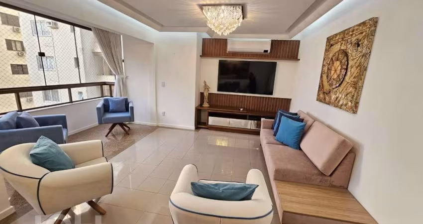 Apartamento à venda em Agronômica com 119 m², 3 qu