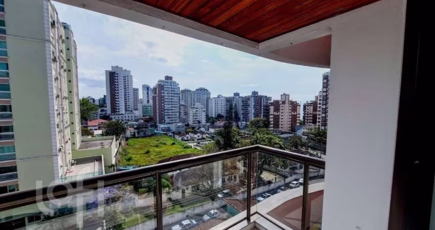 Apartamento à venda em Agronômica com 105 m², 3 qu