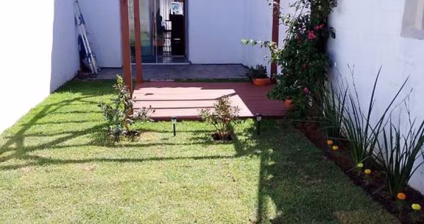 Casa de 2 dormitórios à venda no Ingleses