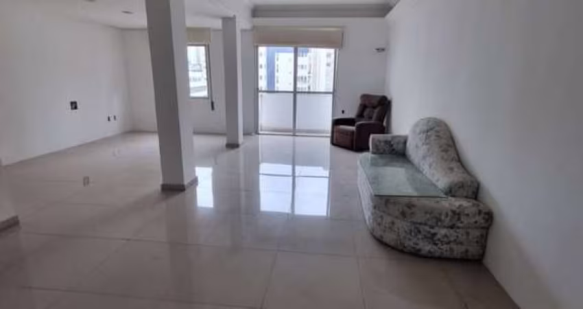 Apartamento à venda em Centro com 106 m², 2 quarto