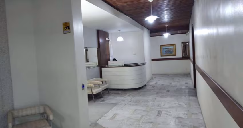 Apartamento de 2 dormitórios à venda no Centro