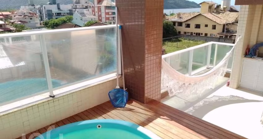 Apartamento à venda em Açores com 95 m², 2 quartos