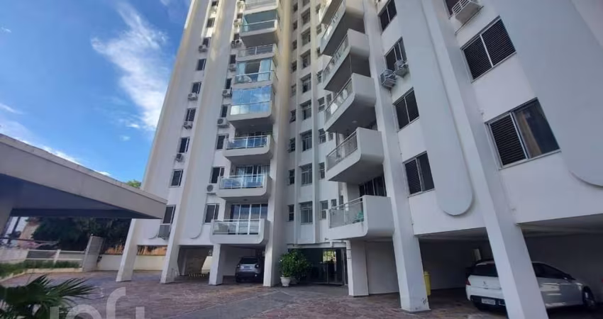 Apartamento à venda em Agronômica com 202 m², 4 qu