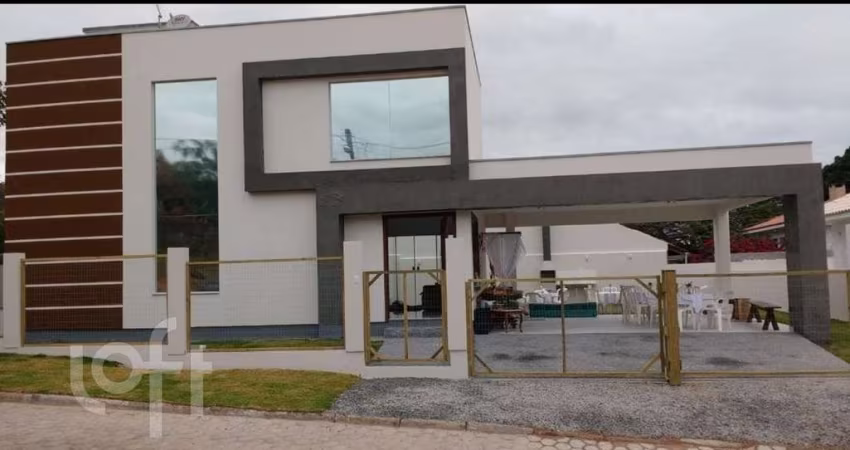 Casa à venda em Tapera da Base com 163 m², 3 quart
