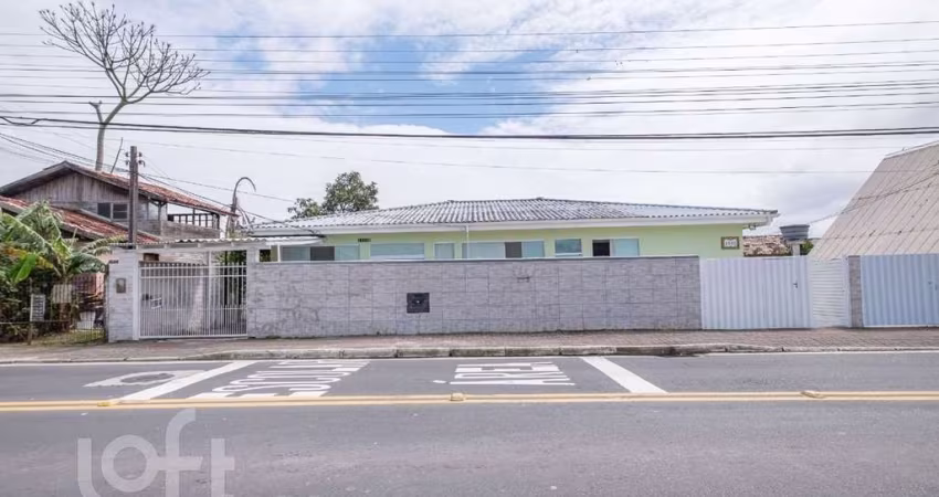 Casa à venda em Tapera da Base com 265 m², 5 quart
