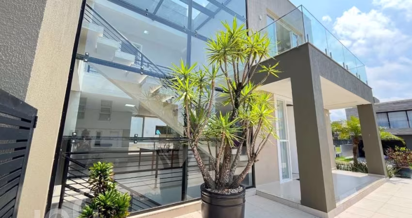 Casa à venda em Morro das Pedras com 400 m², 5 qua