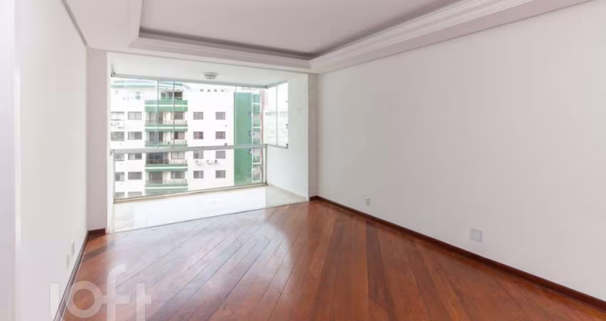 Apartamento à venda em Agronômica com 207 m², 3 qu