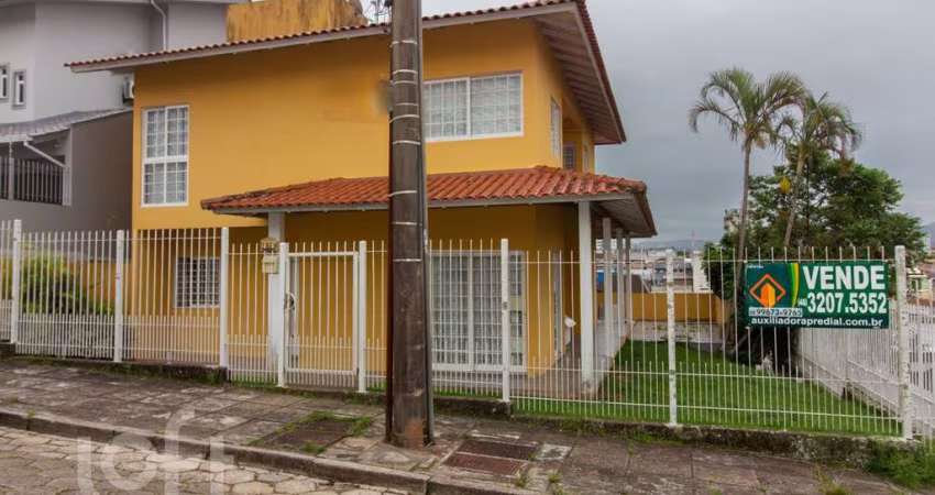 Casa à venda em Jardim Atlântico com 300 m², 4 qua