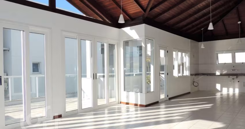 Apartamento à venda em Lagoa Pequena com 246 m², 3