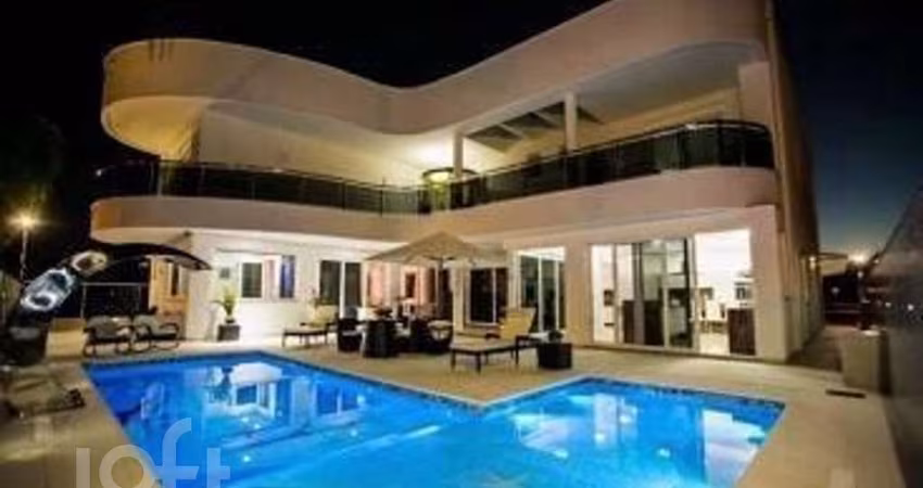 Casa à venda em Jurere Oeste com 739 m², 5 quartos
