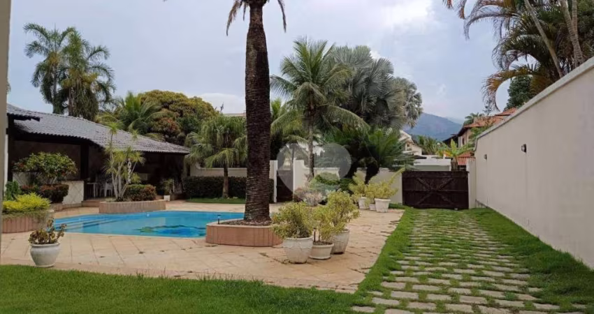 Casa com 6 quartos à venda, 666 m² por R$ 4.950.000 - Barra da Tijuca - Rio de Janeiro/RJ