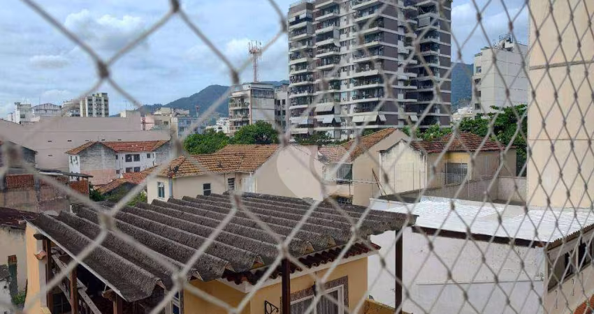 LOPES ENJOY IMOVEIS vende apto dois qts ,dependencias,predio com elevador,2 quartos com elevador no Grajaú