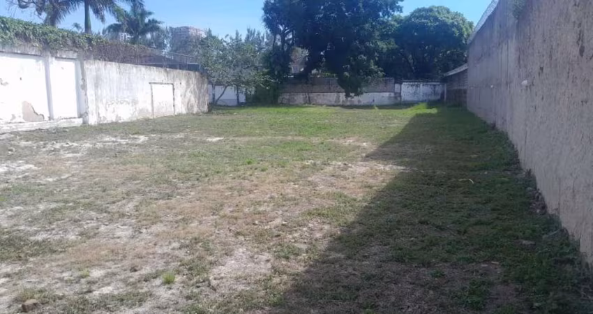 Terreno à venda na Barra da Tijuca, Rio de Janeiro 