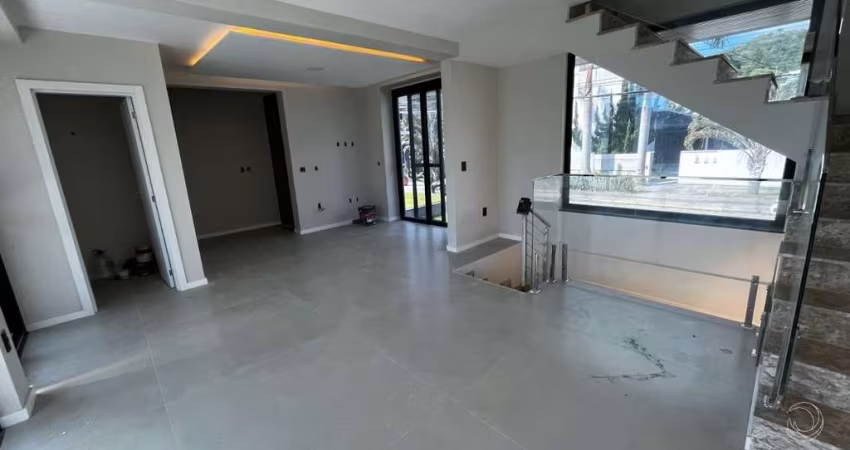 Excelente apartamento duplex com 3 suítes em Capoeiras