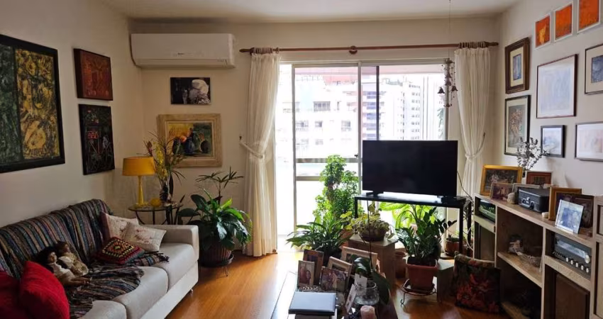 Apartamento de 113m² com 3 quartos sendo 1 suíte no Centro