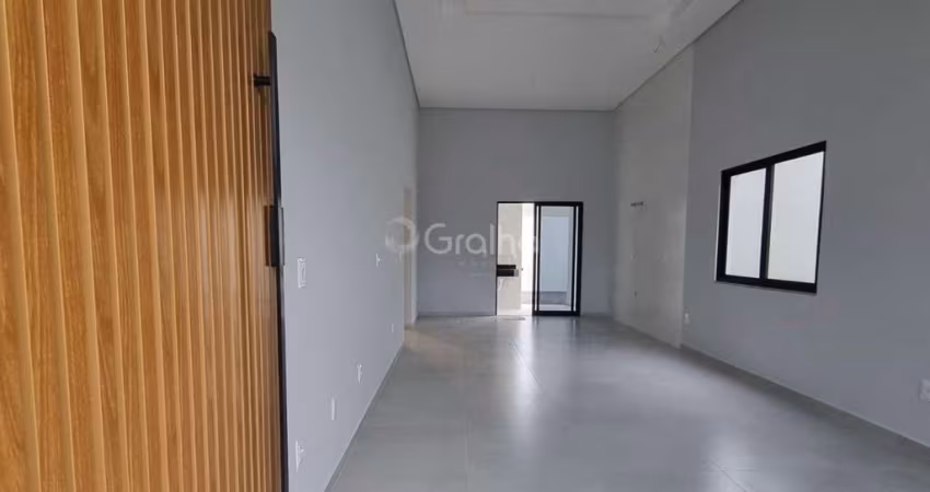 Excelente casa com 3 quartos e com acabamento de alto padrão, na Praia de Fora