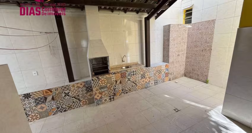 Vendo em Super Oportunidade Casa nascente em Condomínio com 128m2, 3/4, suíte, jardim, garagem  - Stella  Maris - Salvador/BA.