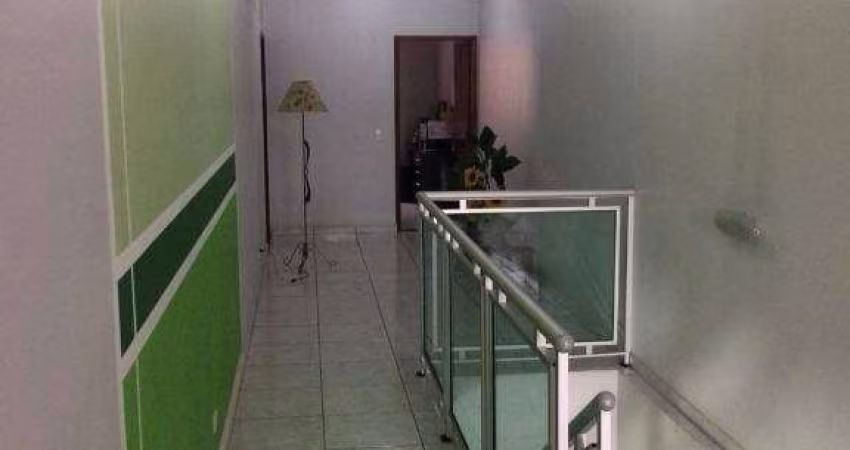 Sobrado com 3 dormitórios à venda, 250 m² por R$ 600.000,00 - Vila Marilda - Guarulhos/SP