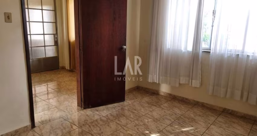 Casa Comercial à venda, 5 quartos, 1 suíte, 2 vagas, Santo Antônio - Belo Horizonte/MG