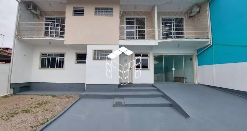 Casa com 3 quartos para alugar na Rua Nossa Senhora de Guadalupe, 358, Serraria, São José