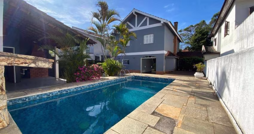 Casa com 3 Quartos, 275 m² - venda por R$ 1.530.000 ou aluguel por R$ 8.610/mês - Aldeia da Serra - Santana de Parnaíba/SP