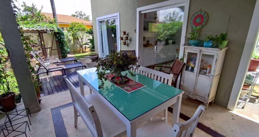 Casa com 4 dormitórios, 230 m² - venda por R$ 1.450.000,00 ou aluguel por R$ 9.155,28/ano - Chácara das Paineiras - Carapicuíba/SP
