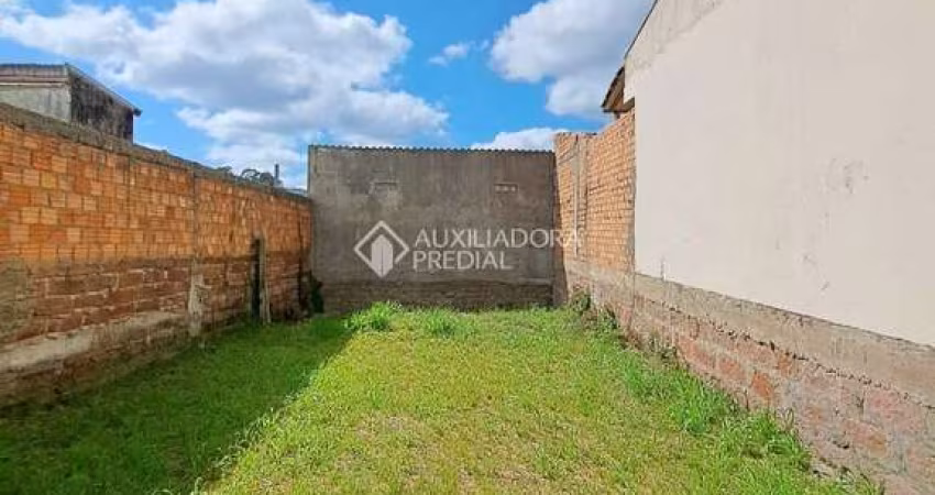 Casa com 1 quarto à venda na Rua Tenente Isolino Segobia, 47, Vila Nova, Porto Alegre