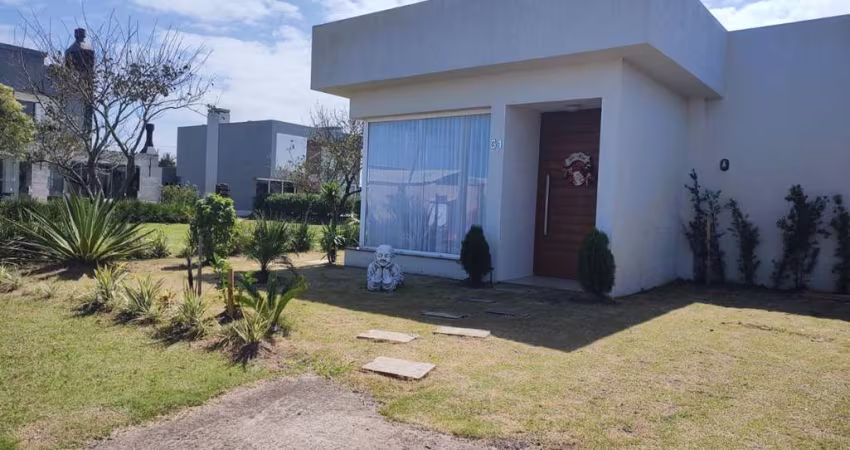 Casa em condomínio fechado com 3 quartos à venda na Avenida Diamante, 1173, Centro, Xangri-Lá