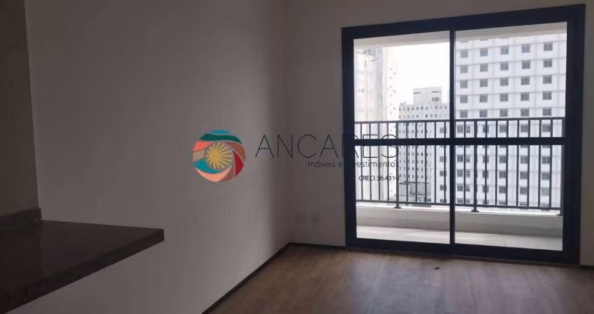 Studios com Terraço em frente ao Metrô Luz