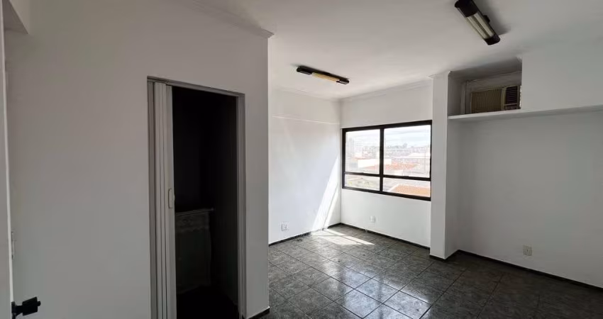 Sala Comercial à Venda no Centro de Salto