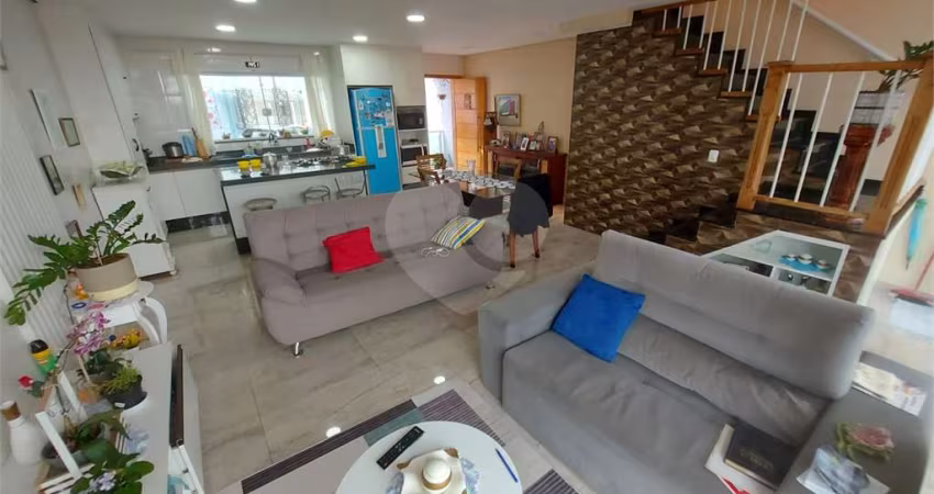Sobrado com 6 quartos à venda em Vila Oratório - SP
