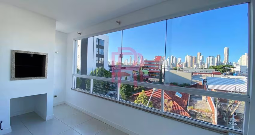 Apartamento diferenciado para locação, 03 dormitórios em Balneário Camboriú