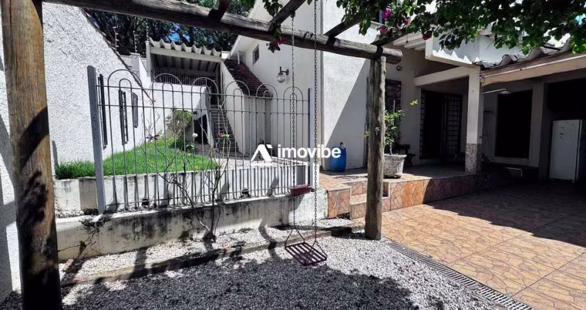 Casa com 03 dormitórios sendo 02 suítes próximo Avenida Brasil na cidade de Americana-SP.