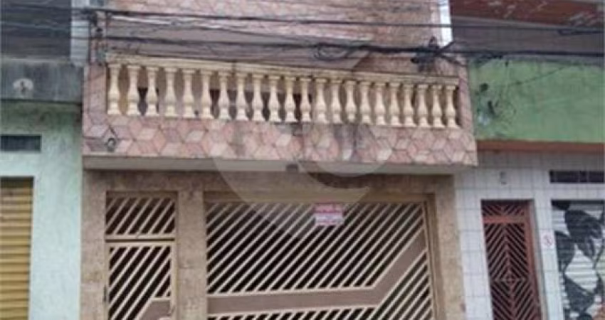 Sobrado, Jd. Tremembé, V. Rica.
