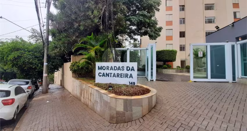Apartamento  à venda na Àgua Fria, 3 dormitórios, 1 suíte, 1 vaga. Condomínio Moradas da Cantareira, todo reformado,