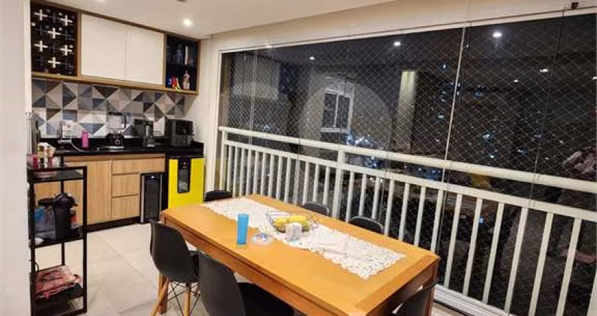 Apartamento á venda , 3 quartos em Santa Terezinha