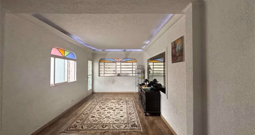 Amplo sobrado na Região do Jardim São Paulo, comercial e Residencial