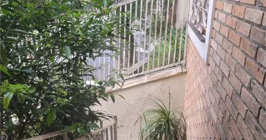 SOBRADO 3 QUARTOS NO JARDIM FLORESTA ZONA NORTE