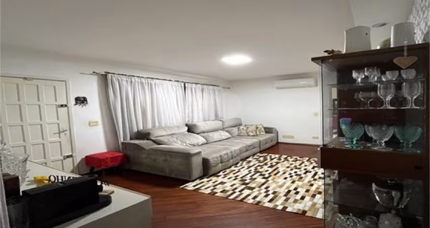 Casa térrea Jaçanã 3 dormitórios 2 vagas com churrasqueira.