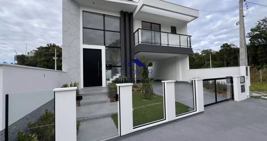 Casa à venda com 4 quartos sendo 01 suíte, 3 banheiros, 2 vagas em São José