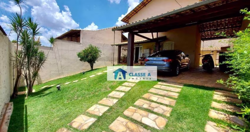 Casa com 4 dormitórios à venda, 220 m² por R$ 1.100.000,00 - Álvaro Camargos - Belo Horizonte/MG