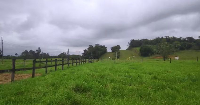 Sítio para Venda em Cachoeiras de Macacu, Papucaia