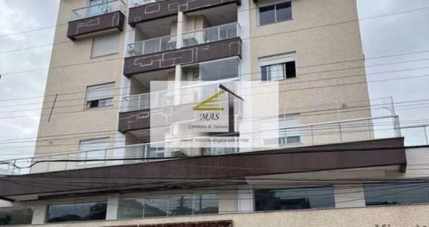 Apartamento semi-mobiliado com ampla área externa em coqueiros