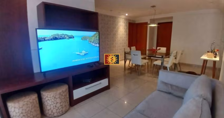 Vendo Apartamento, Porteira Fechada, com 03 quartos 01 suíte no bairro Cabo Branco em João Pessoa